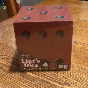 New Front Porch Classics Liar's Dice Game
